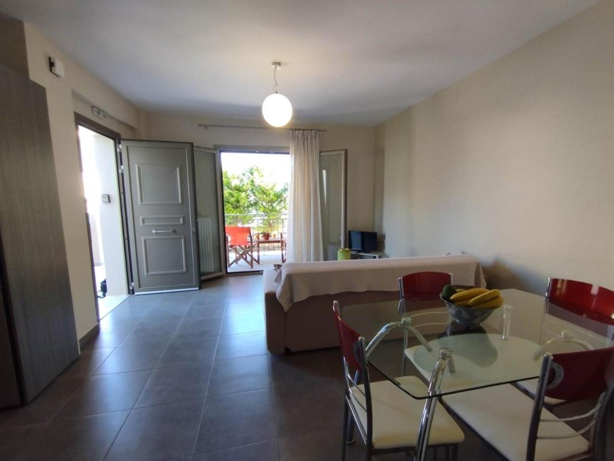 D'Angelos Apartments Karavomylos Eksteriør billede