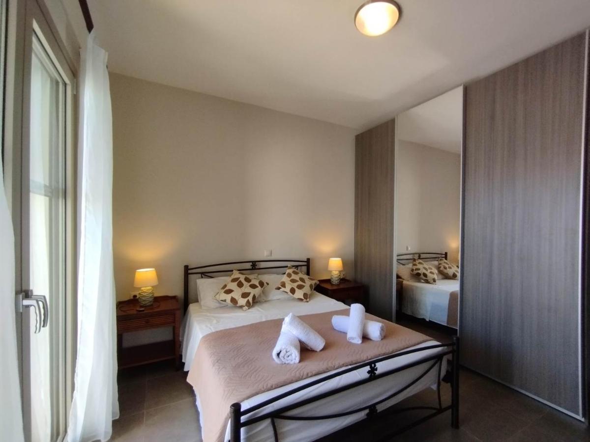 D'Angelos Apartments Karavomylos Eksteriør billede